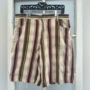 Vintage Plaid size 36 shorts